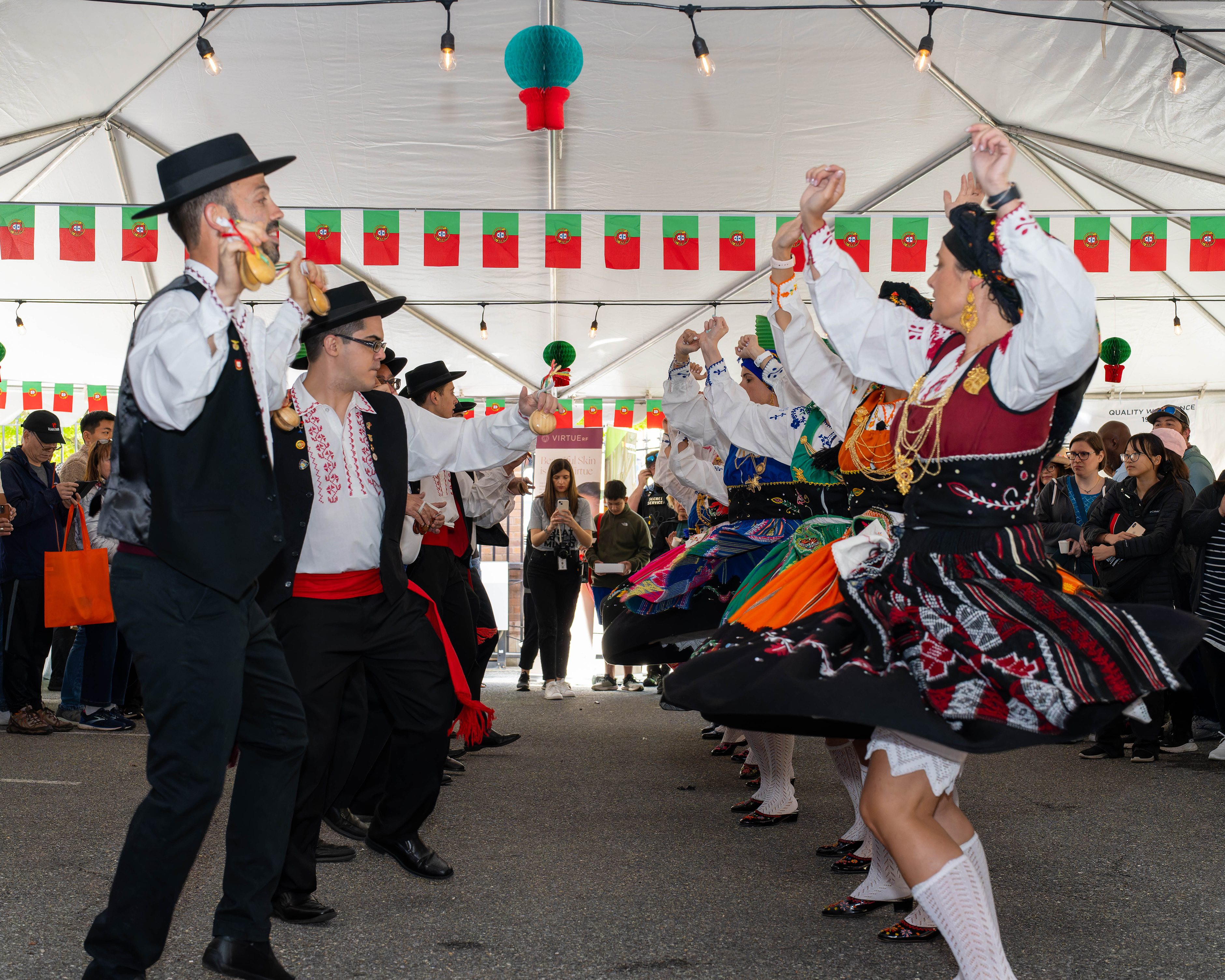 Portugal Dancers